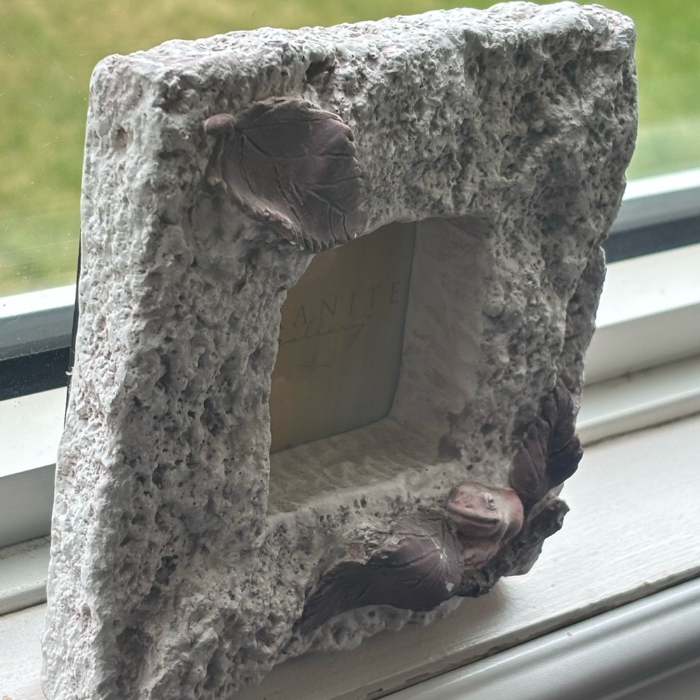 Russ Berrie's Free Standing Granite Gallery Photo Frame Made In Philippines - Picture 6 of 12